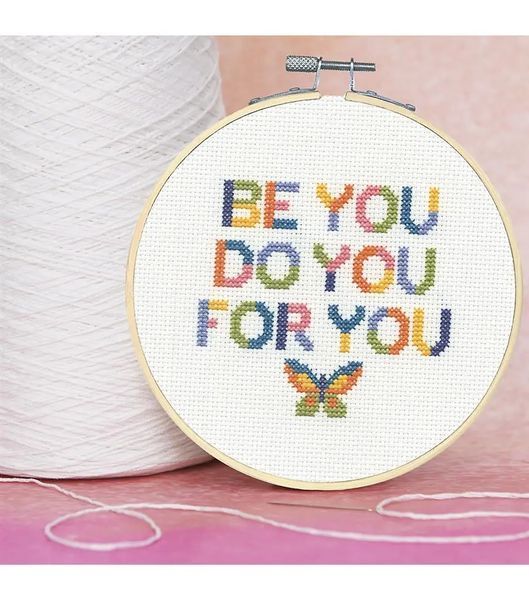72-76918 Набір для вышивання хрестом &laquo;Learn a Craft Be You, Do You DIMENSIONS з п'яльцями 1077732 фото