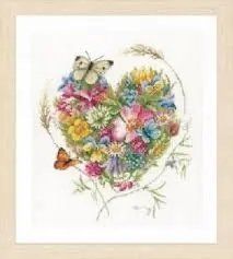 PN-0169960 Набір для вишивки хрестом LanArte A heart of flowers "Серце квітів" 1064403 фото